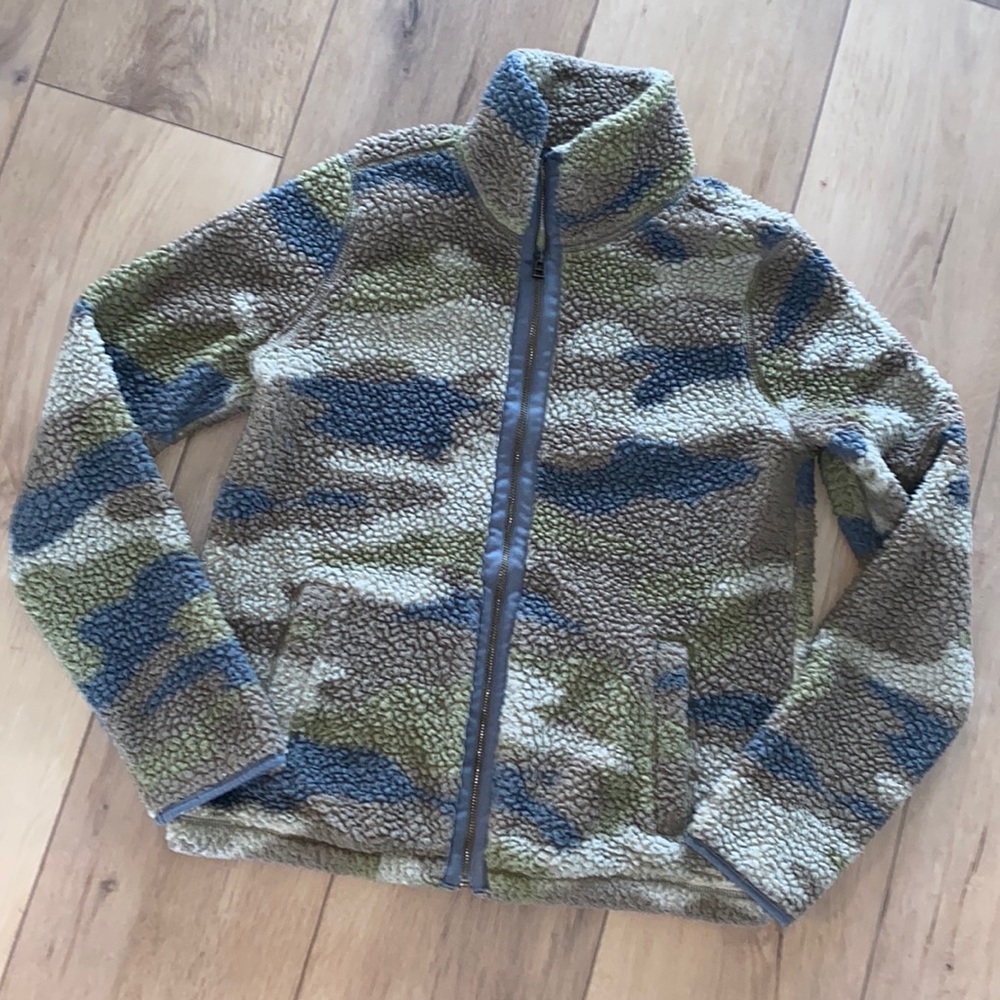 Old navy fleece jacket